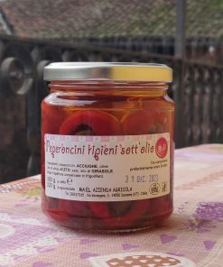 Peperoncini ripieni sott'olio